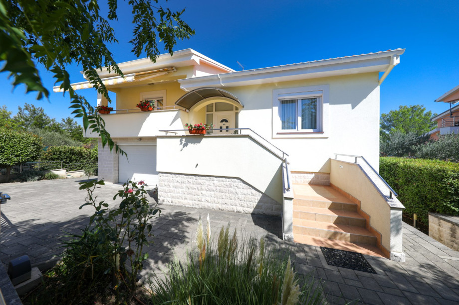 Villa LUMINOSA