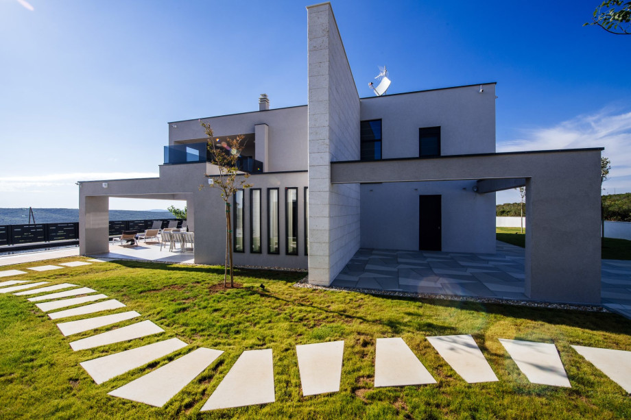 Villa MALUJA