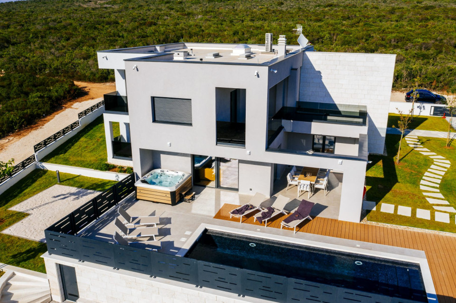 Villa MALUJA