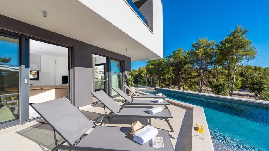 VILLA JUGO