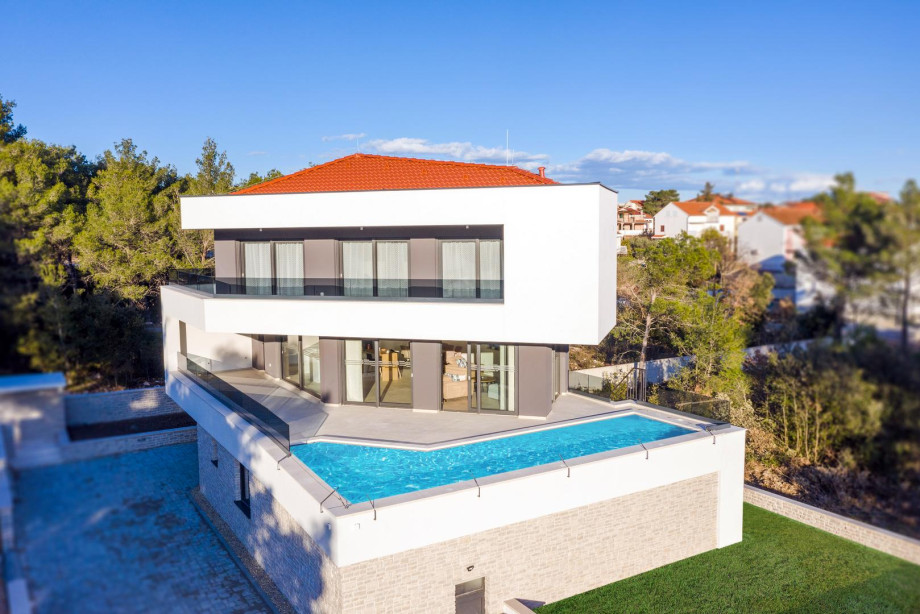 VILLA JUGO