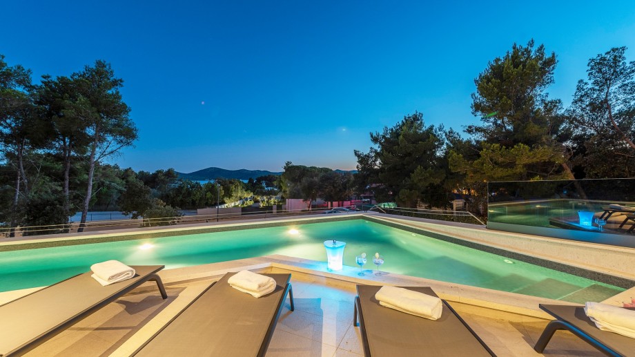 VILLA JUGO