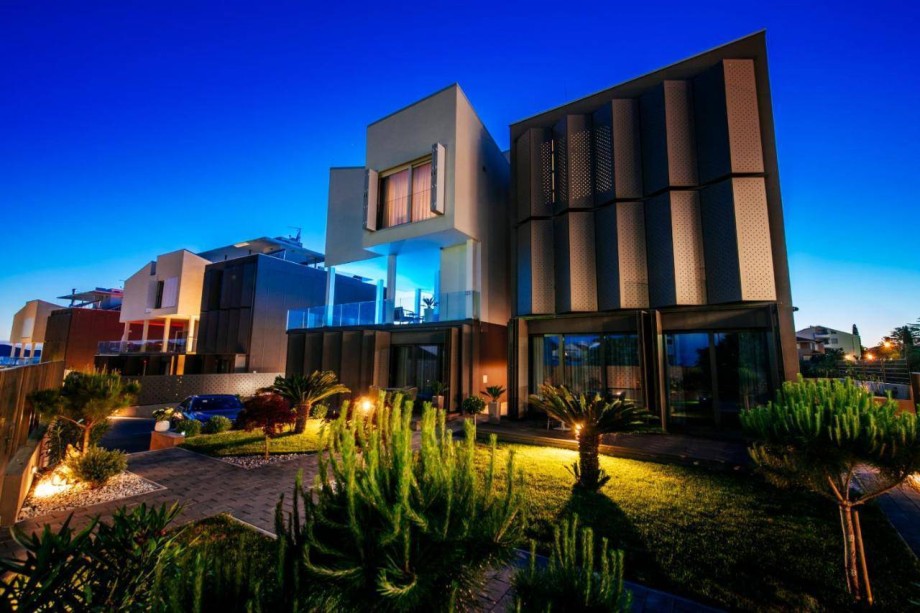 Dedaj Resort - Villa Delux - Luxury Suites