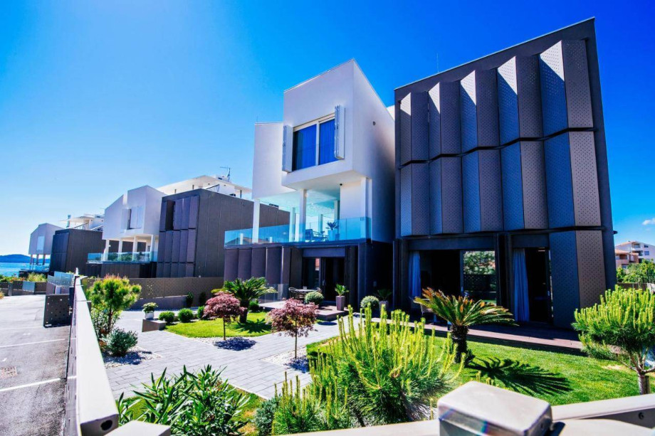 Dedaj Resort - Villa Delux - Luxury Suites