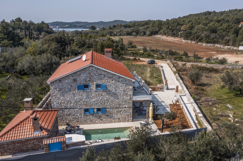 Villa MAZA