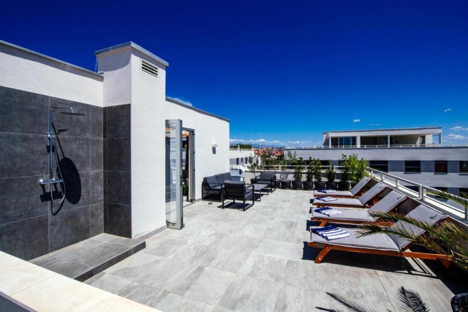 Penthouse Luxury Suite