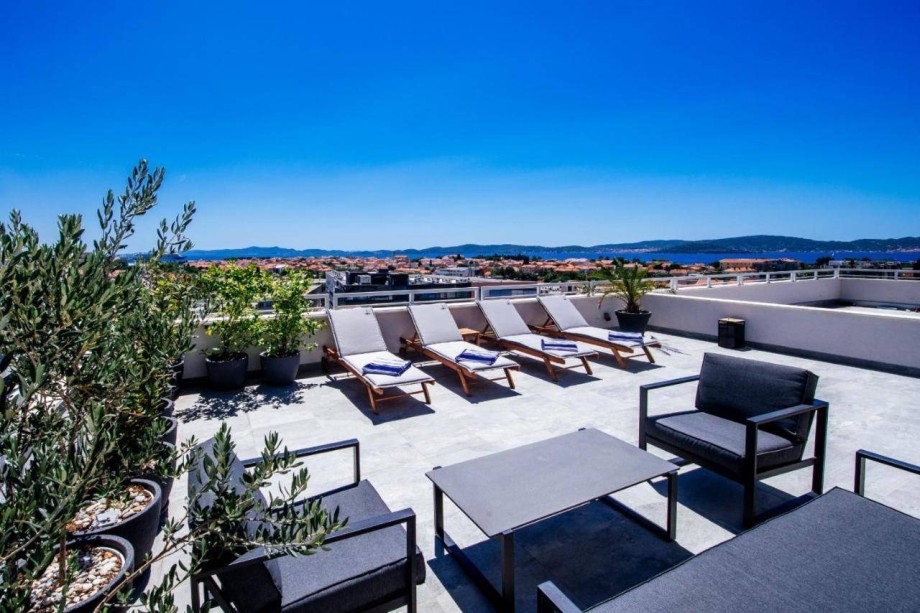 Penthouse Luxury Suite