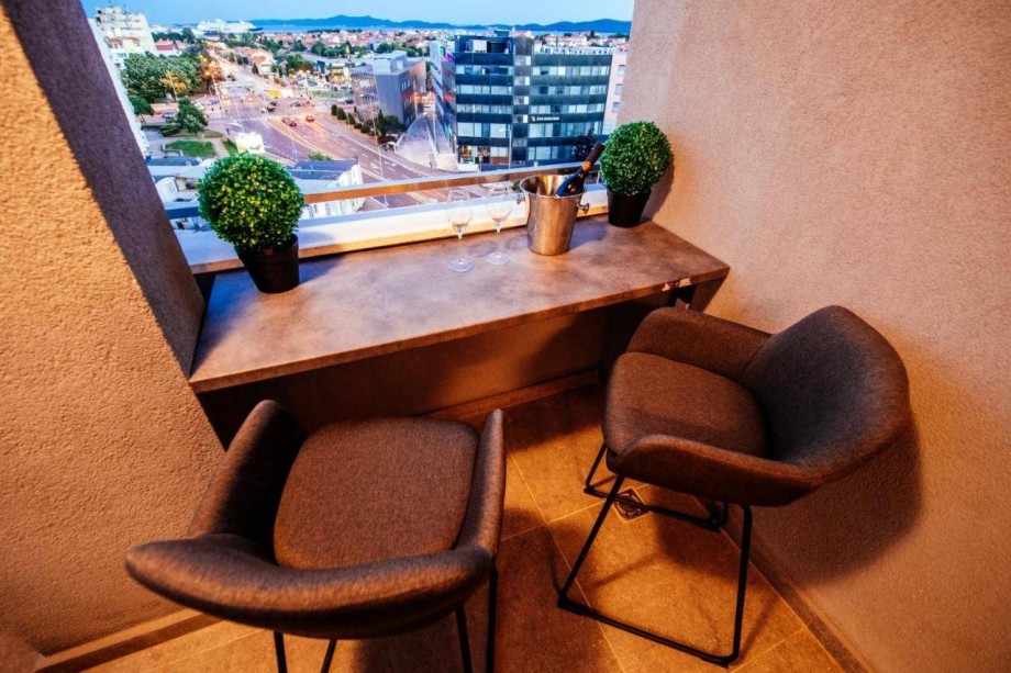 Penthouse Luxury Suite