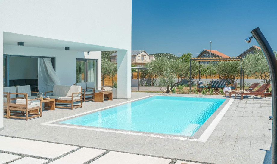 Villa O