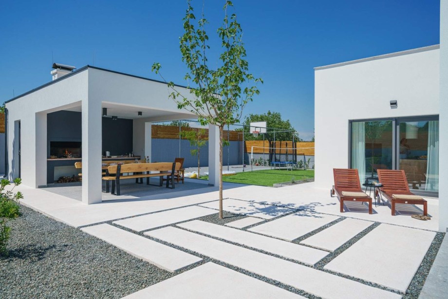 Villa O