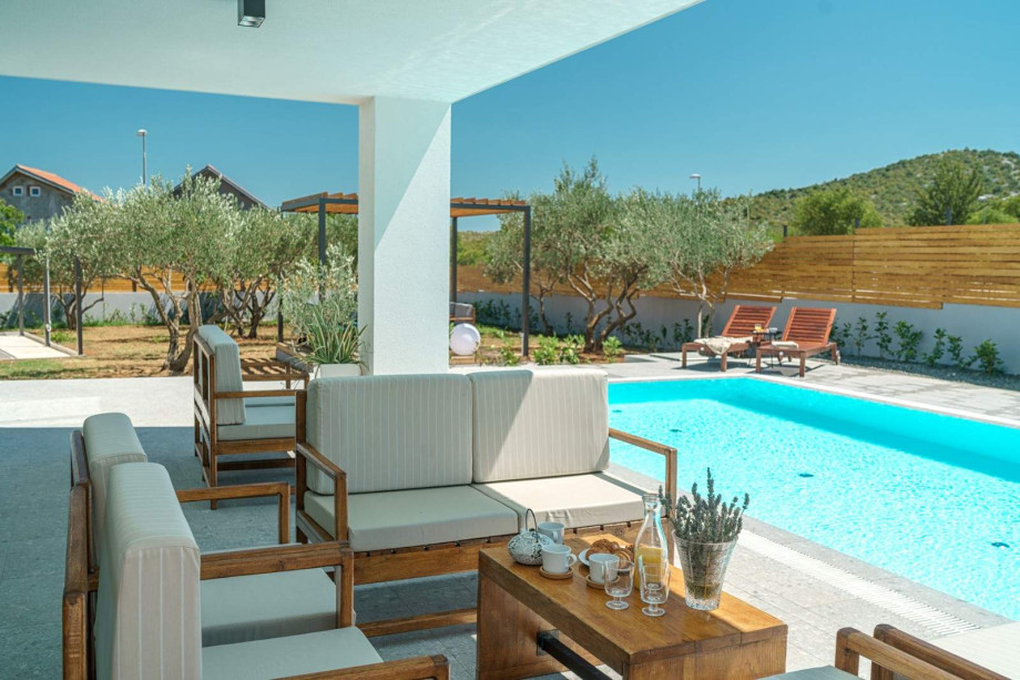 Villa O