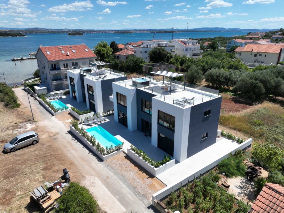 Villa Magic Sky I & II