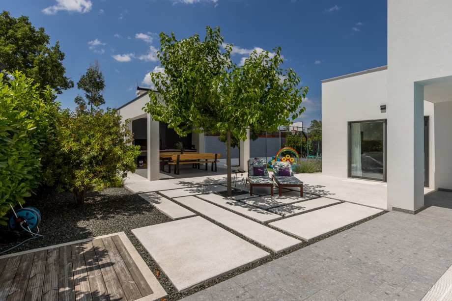 Villa O