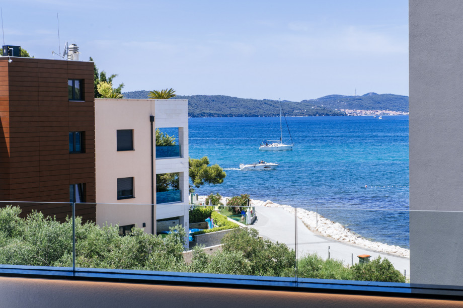 Crystal Holiday Residence II Luxury apartment with pool