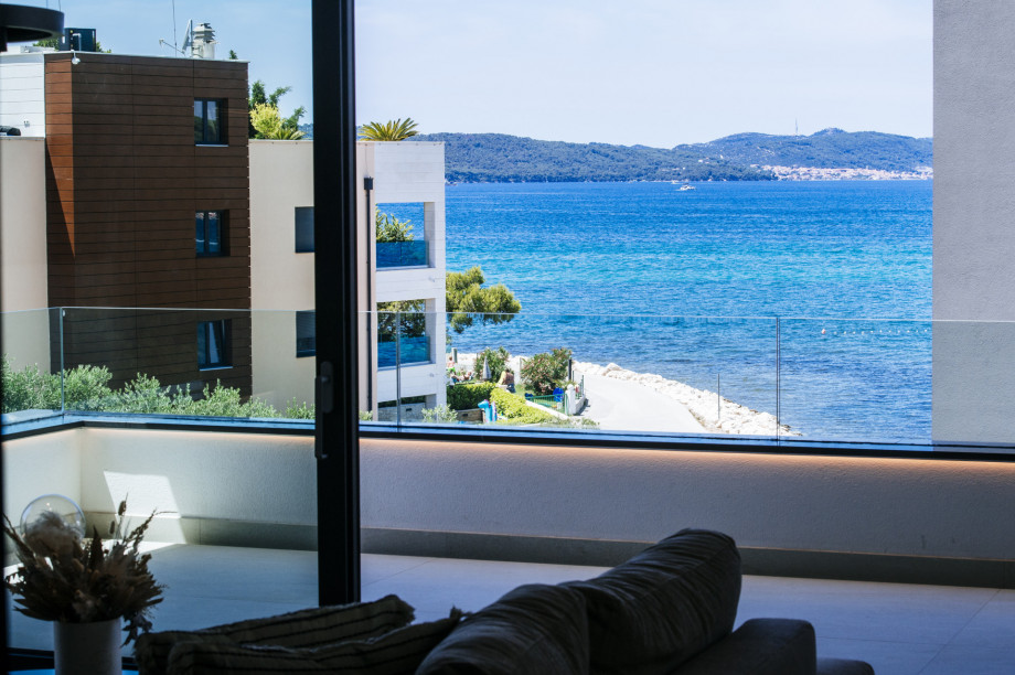 Crystal Holiday Residence II Luxury apartment with pool