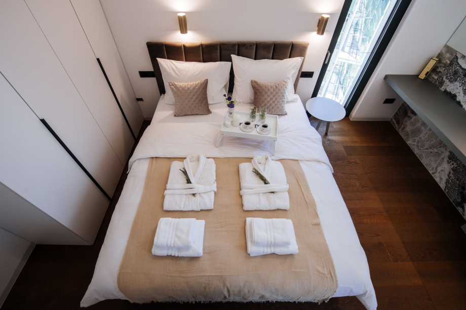 Crystal Holiday Residence II Luxury apartment with pool