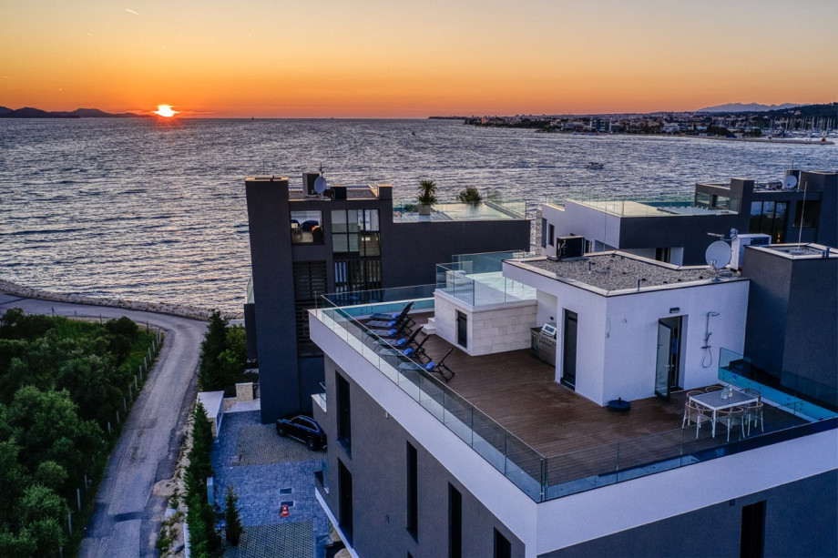 Crystal Holiday Residence II Penthouse