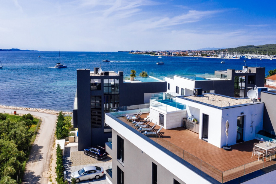 Crystal Holiday Residence II Penthouse