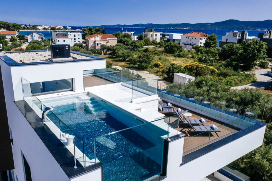 Crystal Holiday Residence II Penthouse