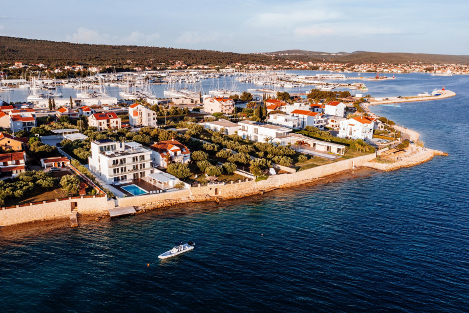 Villa BiBiSea - Luxury Suites