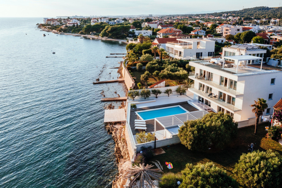 Villa BiBiSea - Luxury Suites