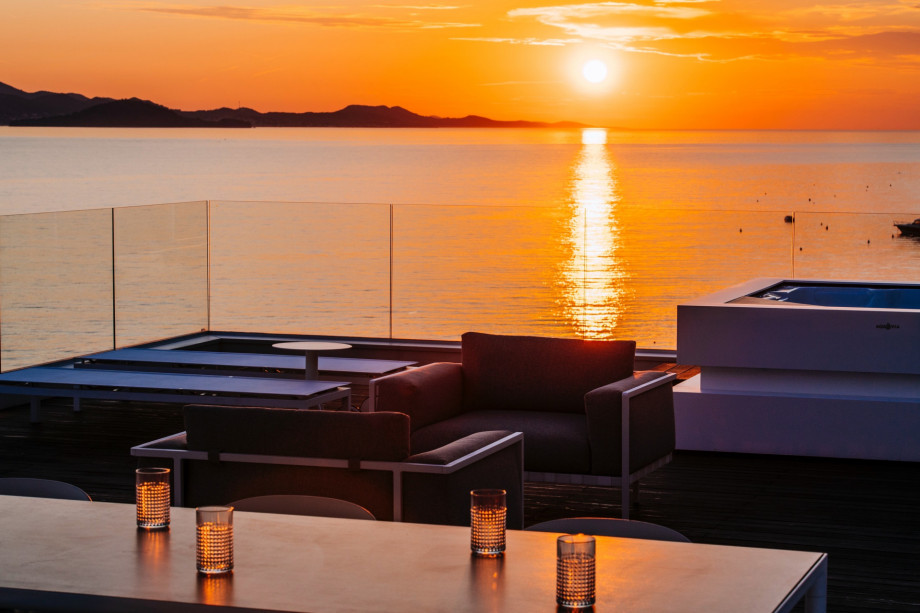 Villa BiBiSea - Luxury Suites