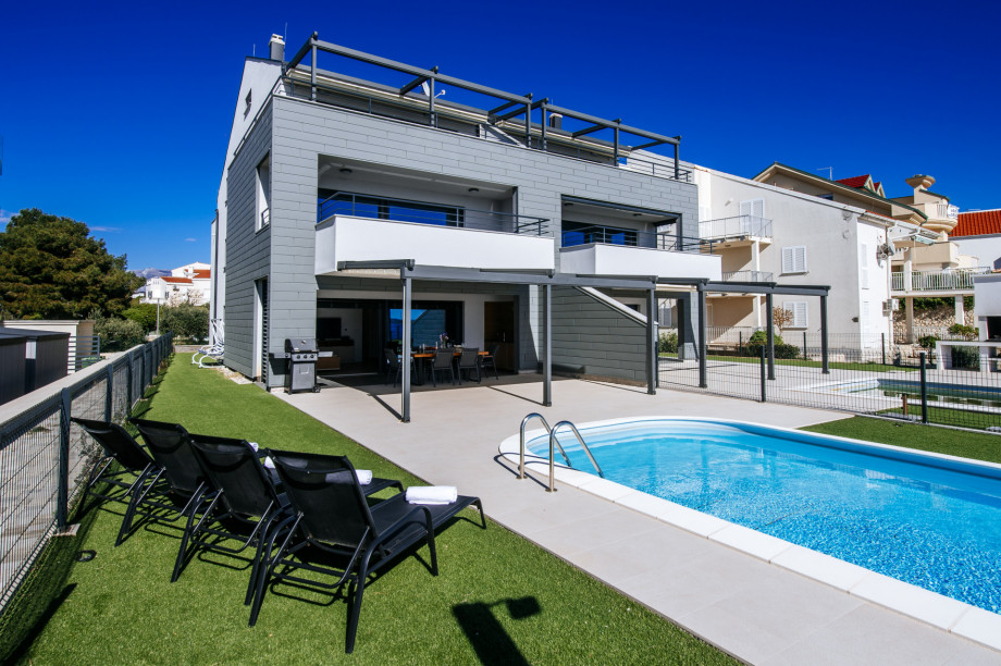 Luxury apartment Budinski