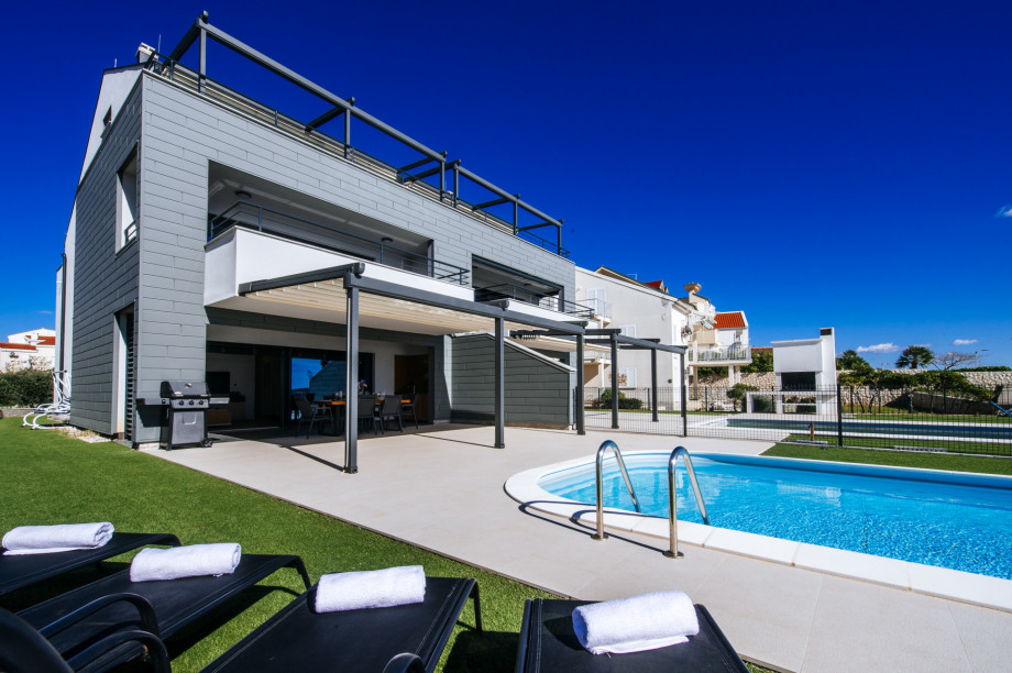 Luxury apartment Budinski