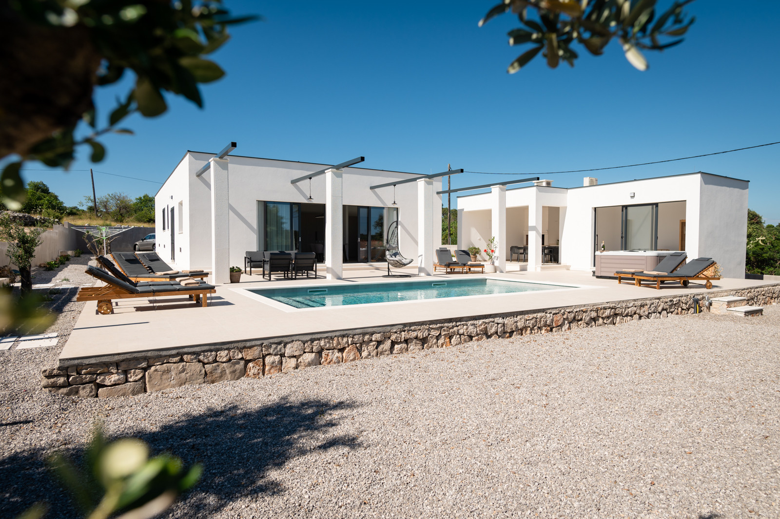 Villa Thora