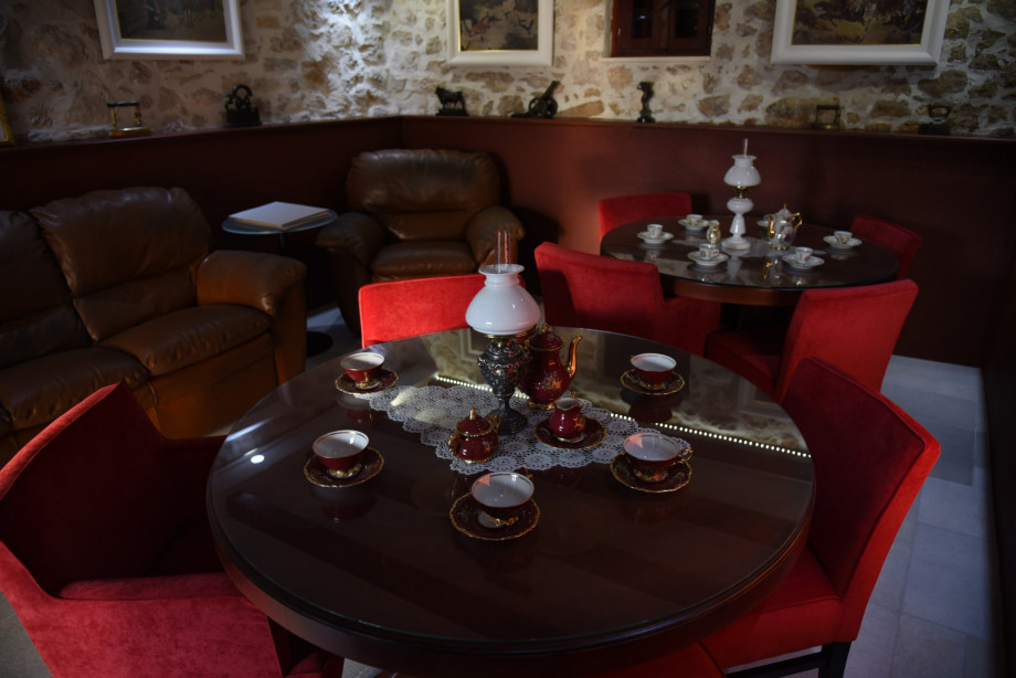 VILLA RAŽNJEVIĆA DVORI A.D. 1307