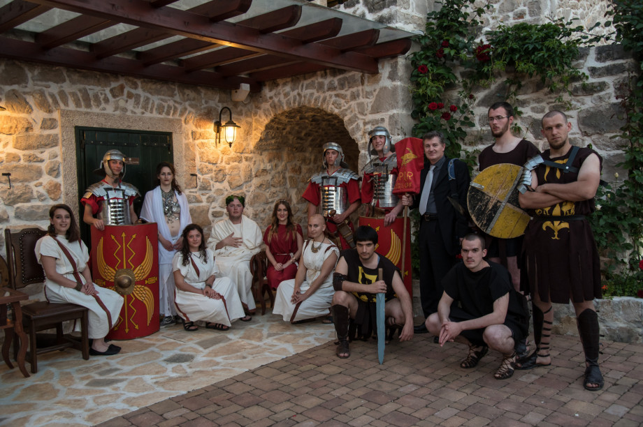 VILLA RAŽNJEVIĆA DVORI A.D. 1307