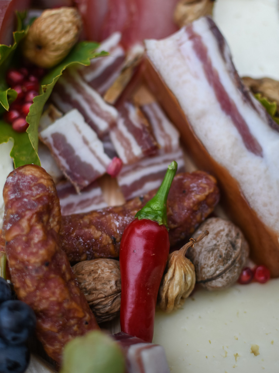 VILLA RAŽNJEVIĆA DVORI A.D. 1307