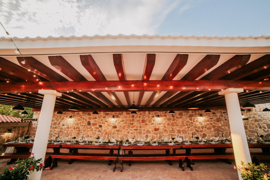 VILLA RAŽNJEVIĆA DVORI A.D. 1307