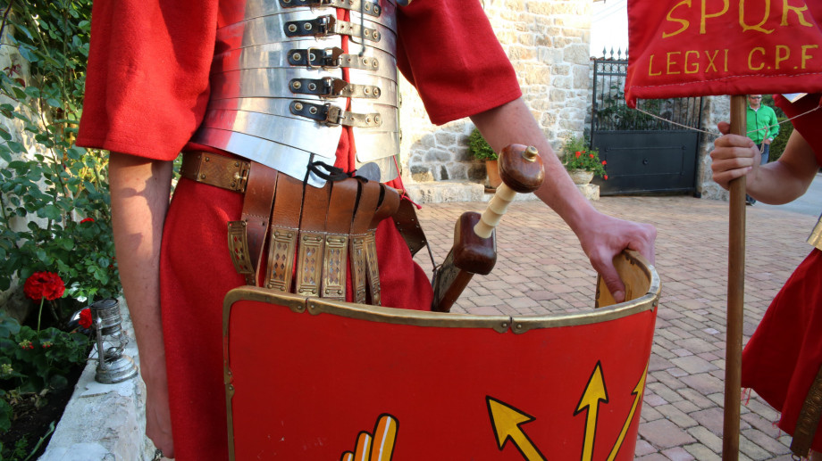 VILLA RAŽNJEVIĆA DVORI A.D. 1307