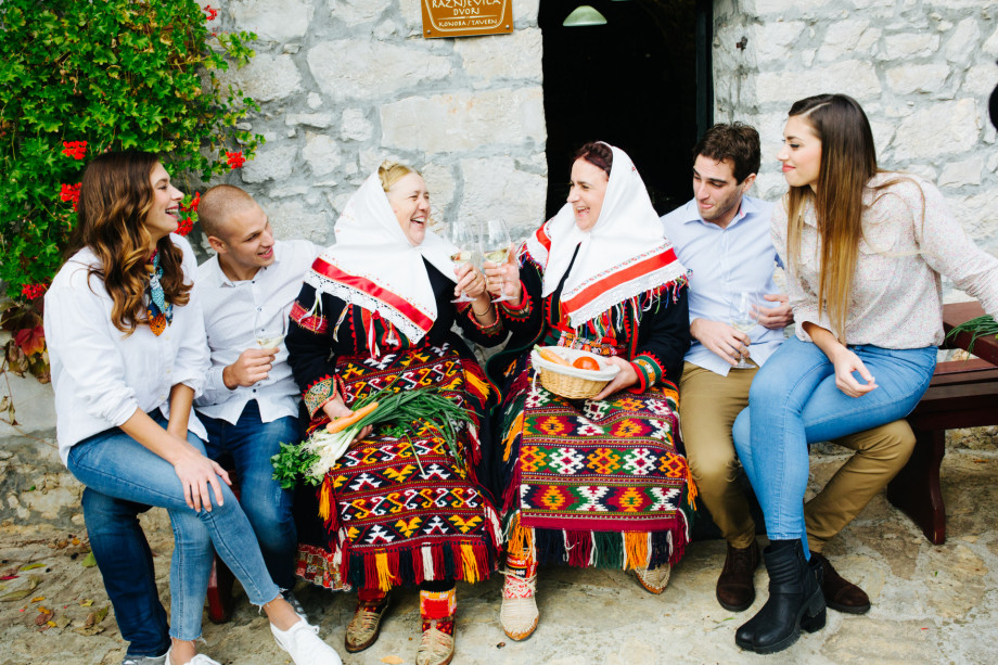 VILLA RAŽNJEVIĆA DVORI A.D. 1307