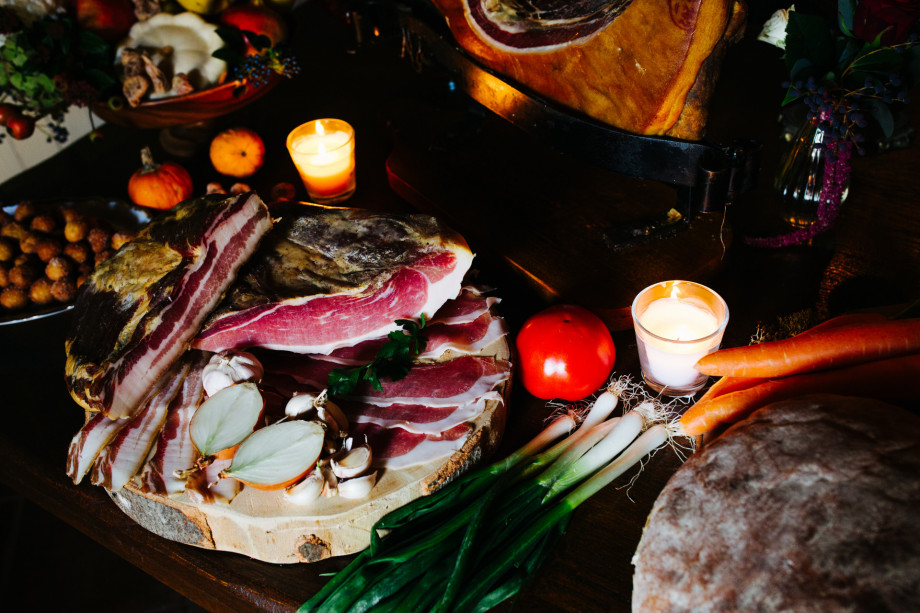 VILLA RAŽNJEVIĆA DVORI A.D. 1307