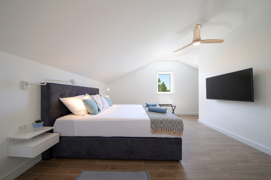 Papa`s Court Villa II