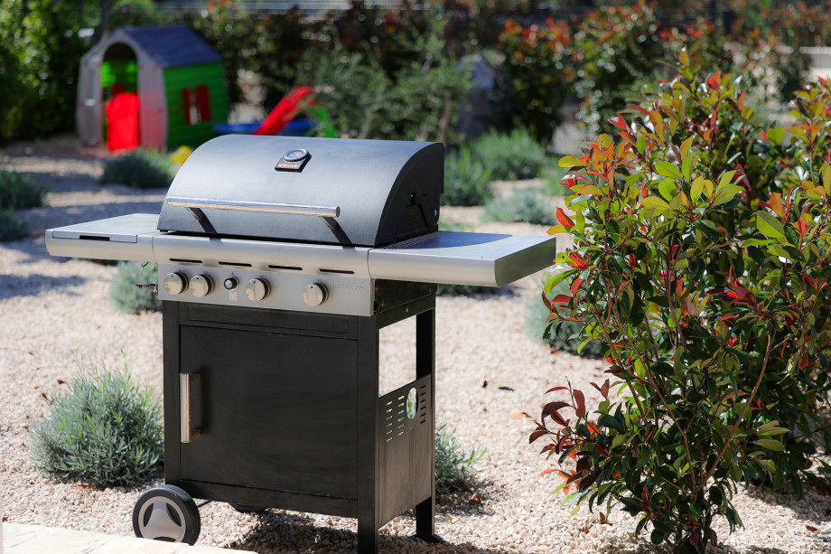 Papa`s Court Villa II