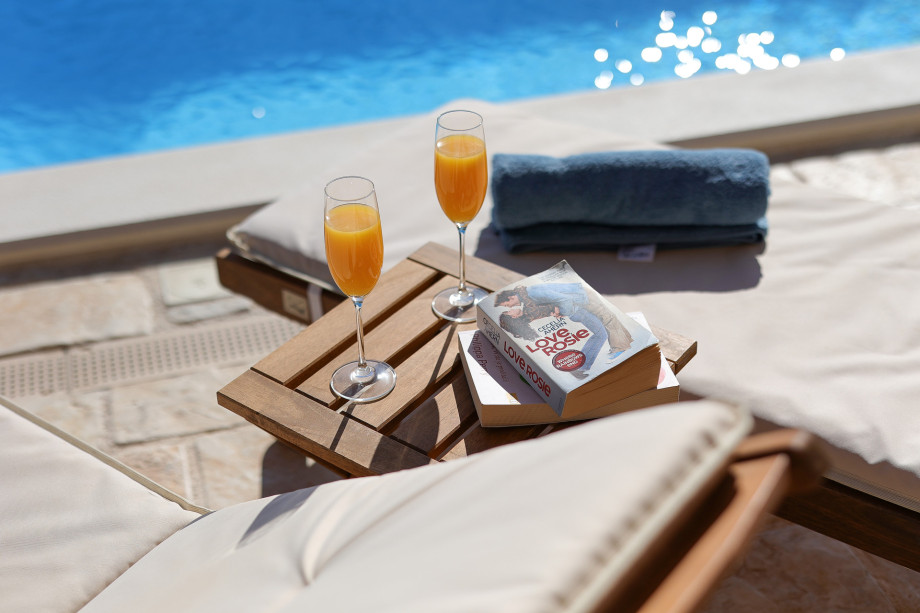 Papa`s Court Villa II