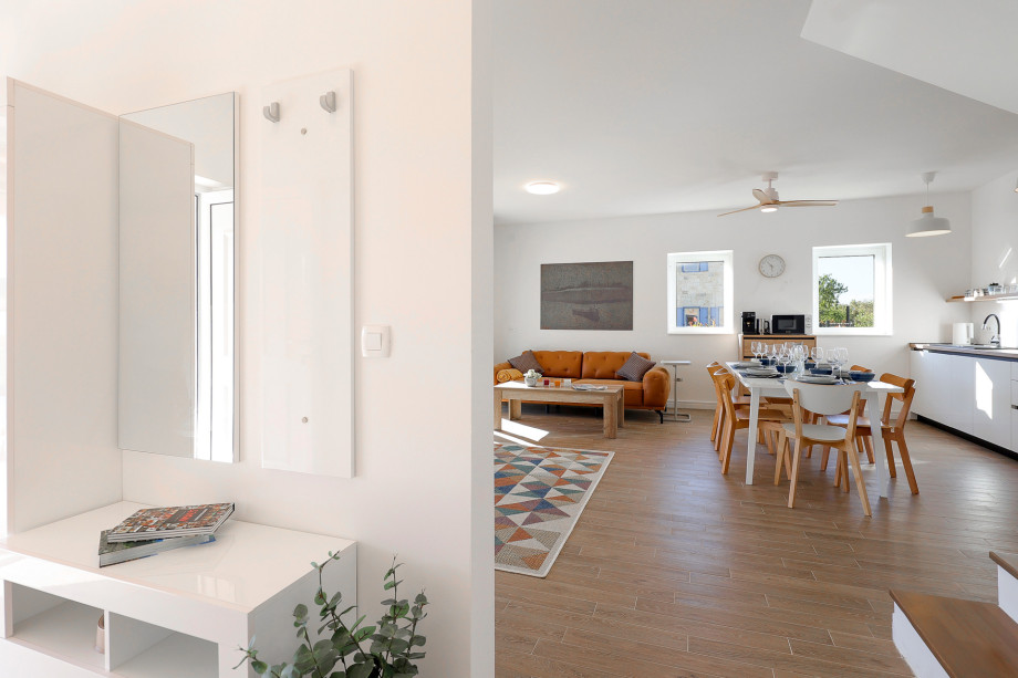 Papa`s Court Villa II