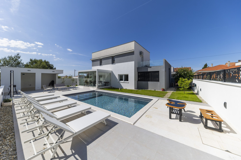 VILLA ALBA FAMILIY HOME