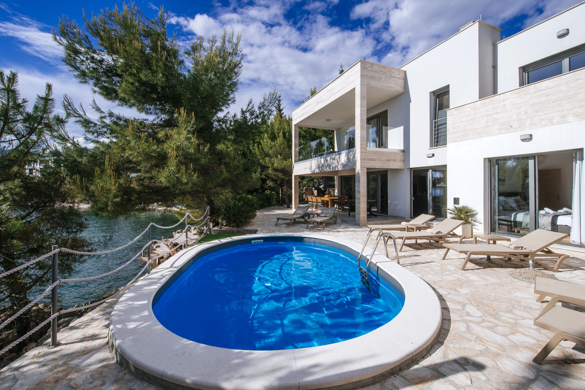 VILLA NEPTUNE