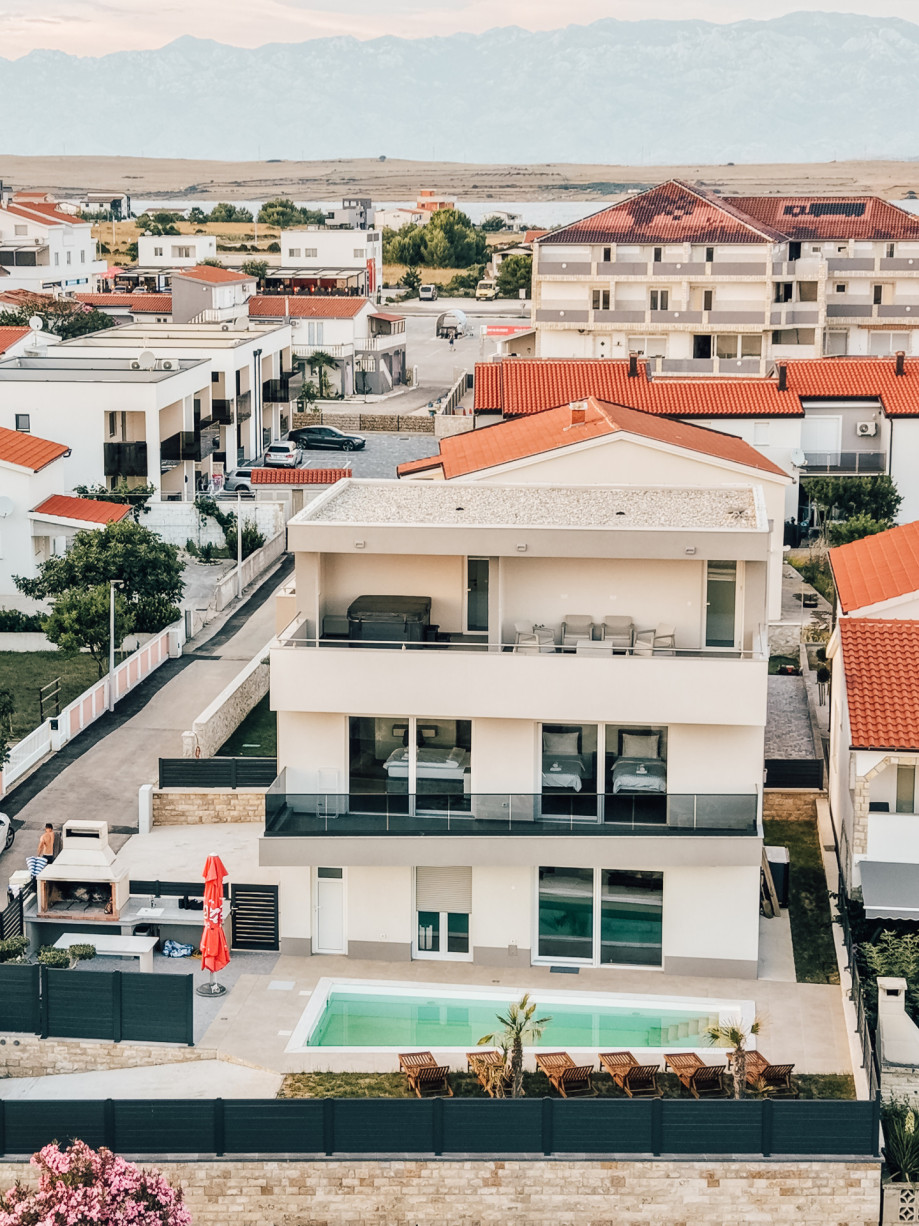 Villa Aura Vir