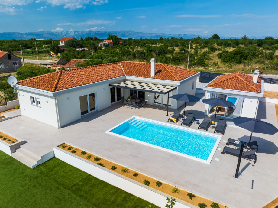 Villa Selmeni